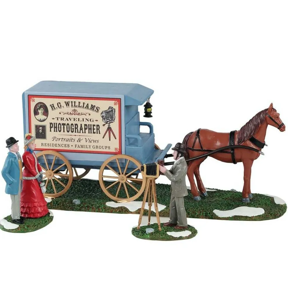 Lemax Christmas Villages* Village 2021 Traveling Photographer Wagon, Set Of 3 13561